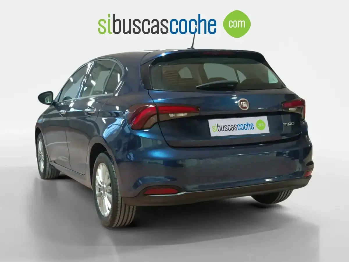 Usado Fiat Tipo Life 100 CV (73 kW) 2021 Azul