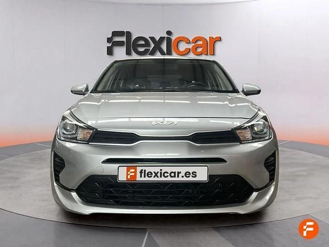 Usado Kia Rio 100 CV (73 kW) 2022 Gris