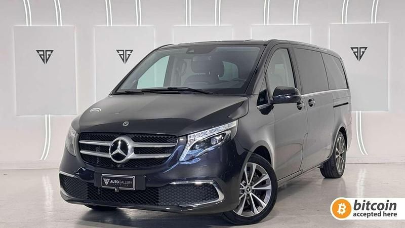 Usado Mercedes V250 Avantgarde 190 CV (139 kW) 2021 Gris Monovolumen