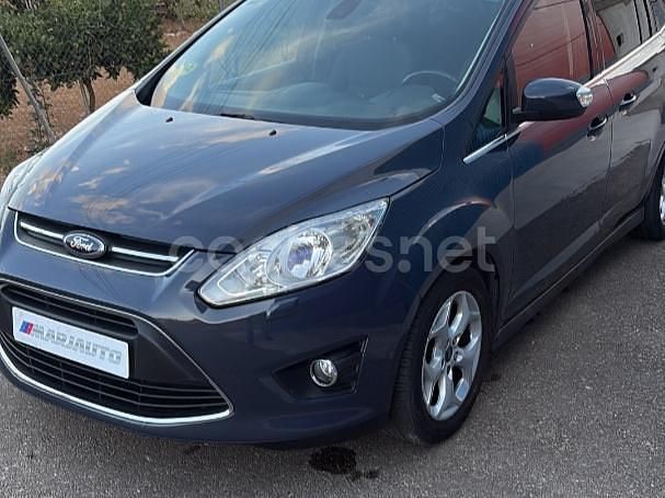 Gris / plata Usado 2011 Ford Grand C-Max Trend Monovolumen | 6900 € (Precio justo) - Imagen 1/4