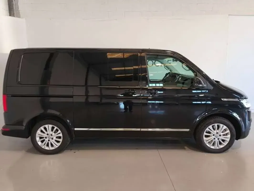Usado VW Multivan 204 CV (150 kW) 2021 Negro Monovolumen