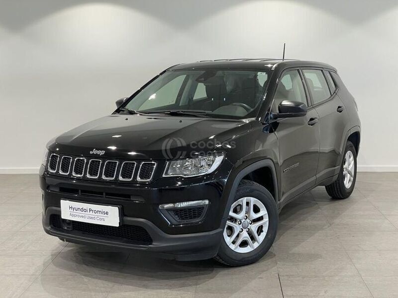 Negro Usado 2020 Jeep Compass Sport SUV | 19.900 € (Un poco caro) - Imagen 1/4
