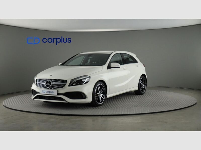 Blanco polar (estándar) Usado 2018 Mercedes A200 Utilitario | 21.390 € (Caro) - Imagen 1/4
