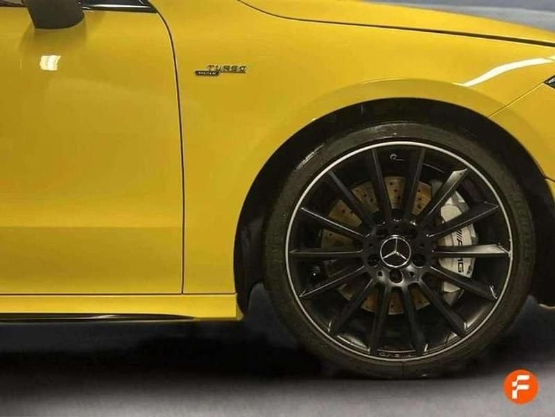 Usado Mercedes C220 AMG 306 CV (225 kW) 2021 Amarillo Familiar