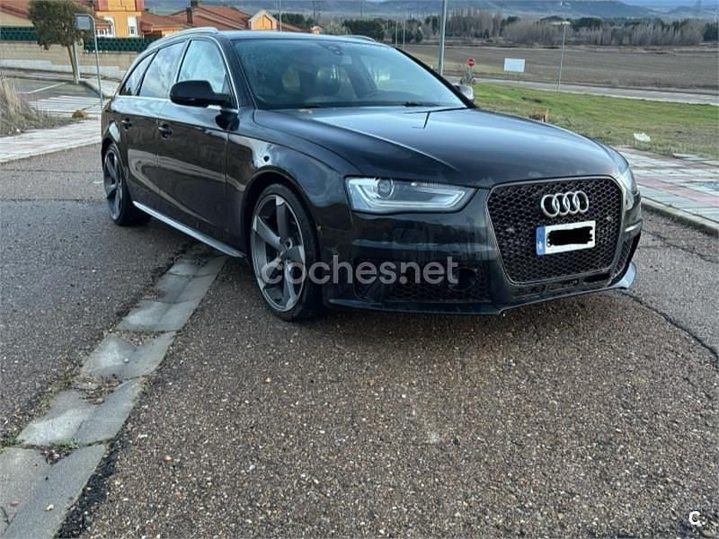 Usado Audi A4 S-Line 136 CV (100 kW) 2015 Negro Familiar