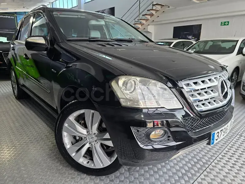 Usado Mercedes ML350 211 CV (155 kW) 2009 Negro SUV