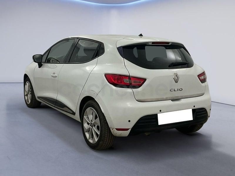 Usado Renault Clio IV LIMITED 75 CV (55 kW) 2018 Blanco Berlina