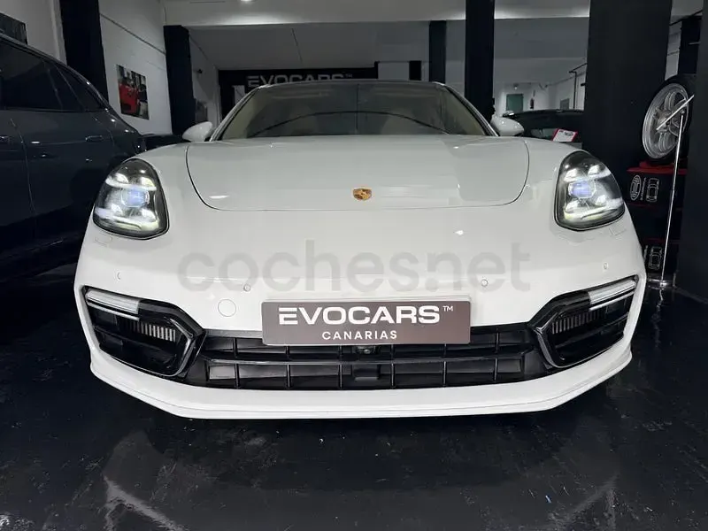 Usado Porsche Panamera 4 Executive 462 CV (339 kW) 2018 Blanco Utilitario