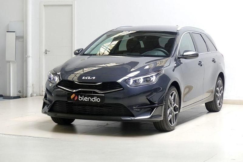 Usado Kia Ceed 120 CV (88 kW) 2024 Oscuro Utilitario