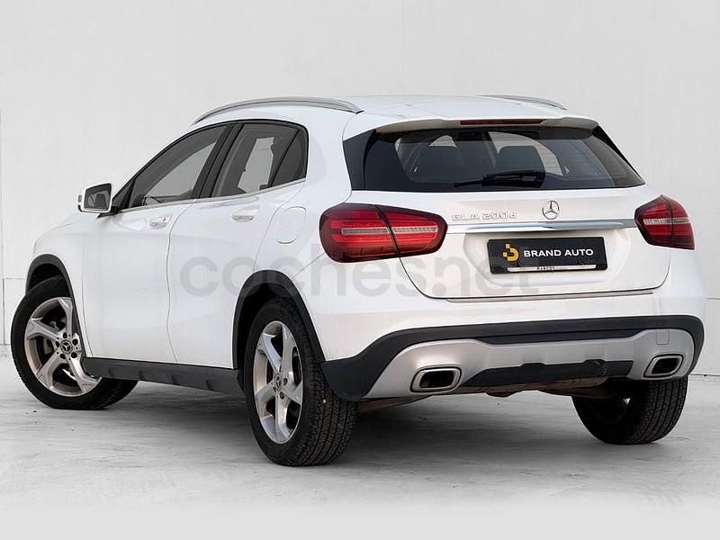 Usado Mercedes GLA200 136 CV (100 kW) 2018 Blanco SUV
