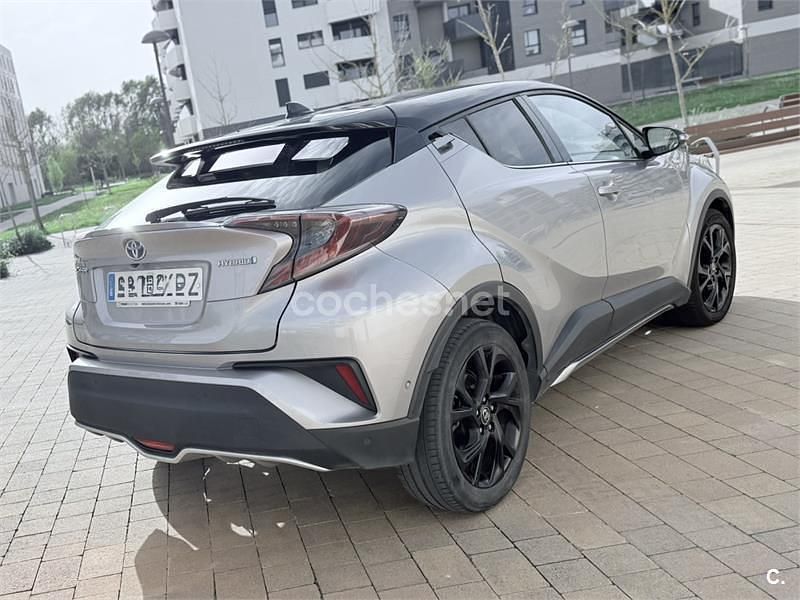 Usado Toyota C-HR Advance 122 CV (89 kW) 2018 Gris / plata SUV