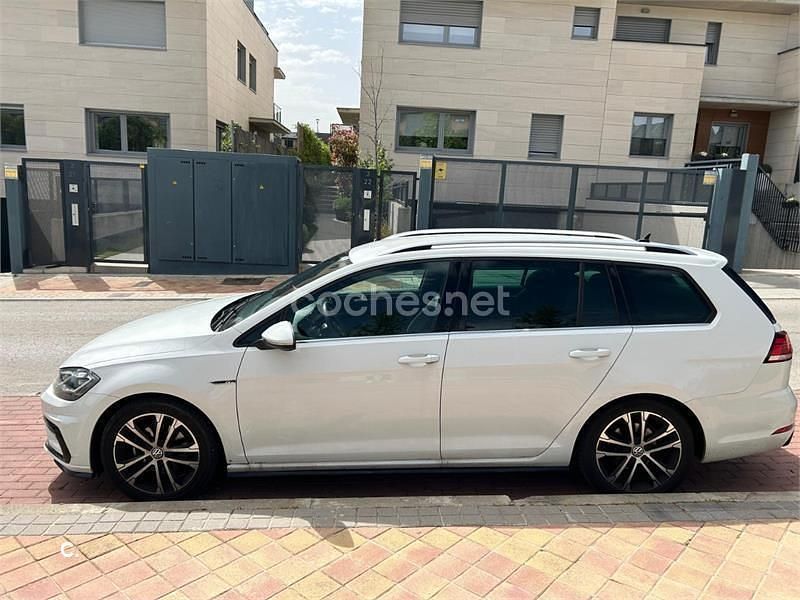 Usado VW Golf VII Sportline 150 CV (110 kW) 2017 Blanco Familiar