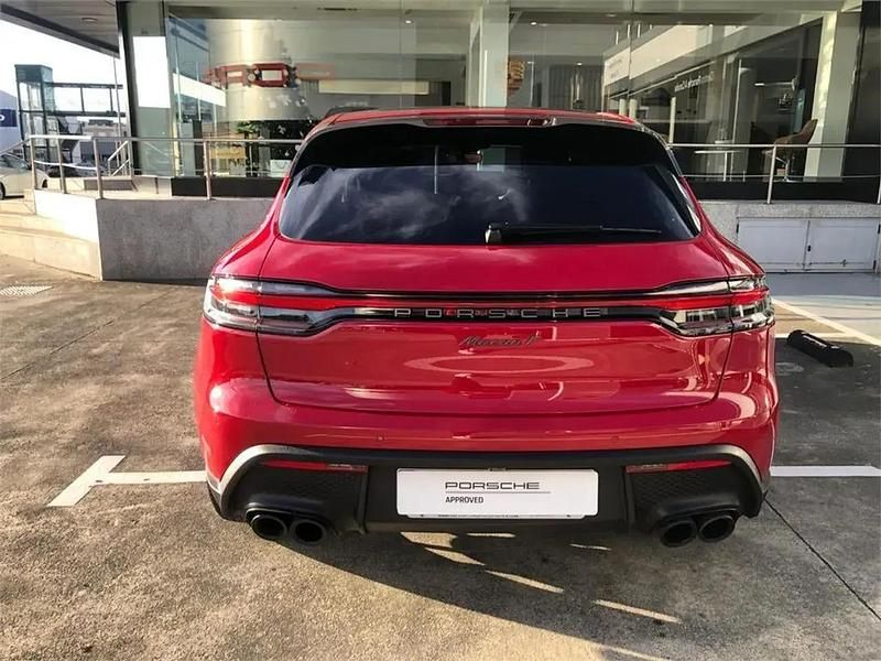 Używany Porsche Macan 265 KM (194 kW) 2023 Czerwony SUV