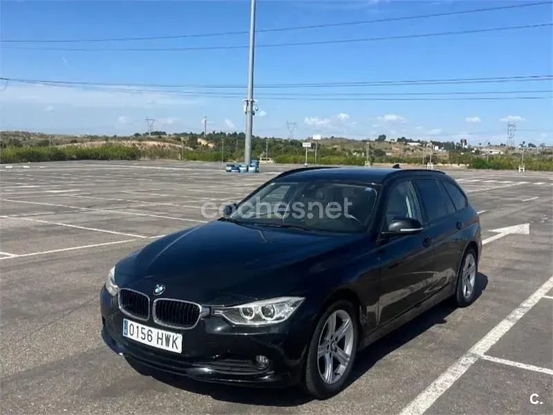 Usado BMW 320 184 CV (135 kW) 2014 Negro Familiar