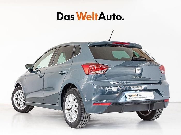 Usado Seat Ibiza 115 CV (84 kW) 2025 Azul Utilitario