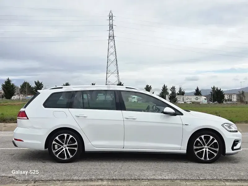 Usado VW Golf VII Sport 150 CV (110 kW) 2018 Blanco Familiar