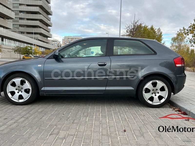 Usado Audi A3 105 CV (77 kW) 2007 Gris / plata Berlina