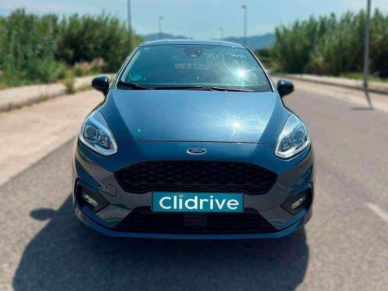 Usado Ford Fiesta ST-Line 95 CV (69 kW) 2020 Gris Utilitario