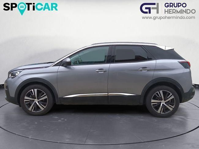 Usado Peugeot 3008 Allure 130 CV (95 kW) 2021 Gris / plata SUV