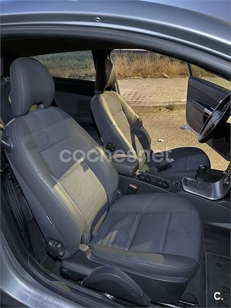 Gris / plata Usado 2007 Volvo C30 Summum Utilitario | 6000 € - Imagen 1/4