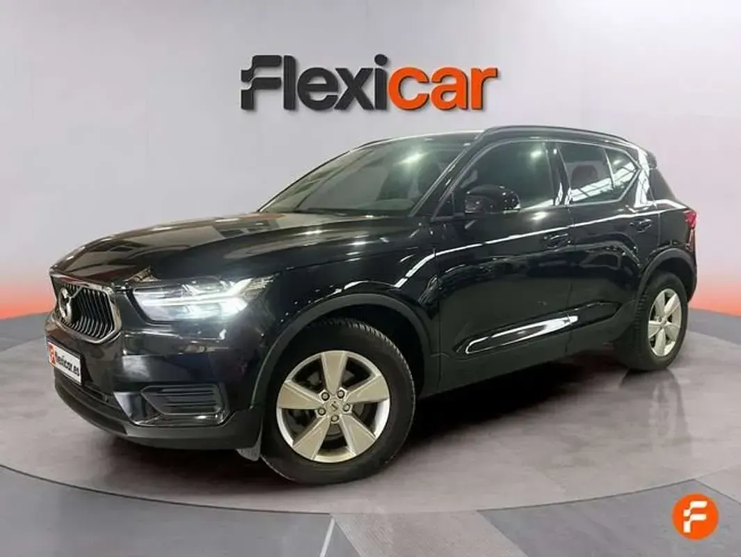 Usado Volvo XC40 Momentum 129 CV (94 kW) 2020 Blanco SUV