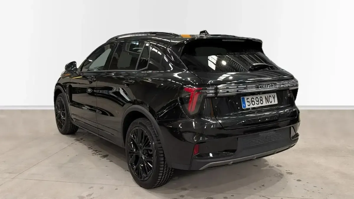 Usado Lynk & Co 01 276 CV (202 kW) 2025 Negro SUV