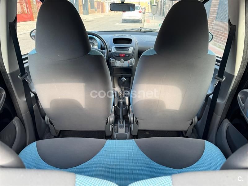 Usado Peugeot 107 68 CV (50 kW) 2008 Negro Utilitario