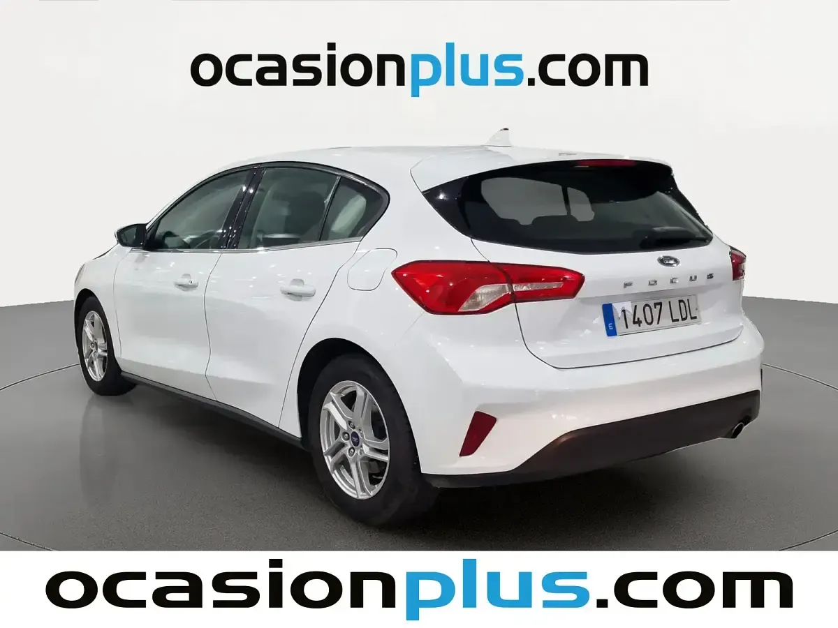 Usado Ford Focus Trend 120 CV (88 kW) 2019 Blanco Berlina