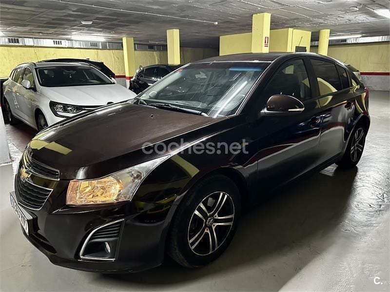 Usado Chevrolet Cruze LT 130 CV (95 kW) 2014 Marrón Berlina