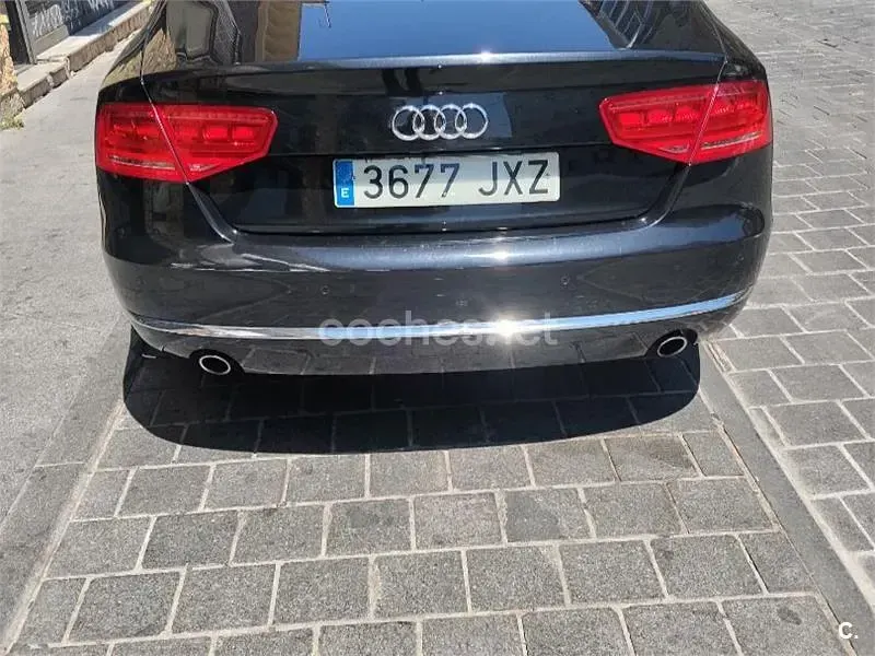 Usado Audi A8 250 CV (183 kW) 2012 Negro Berlina