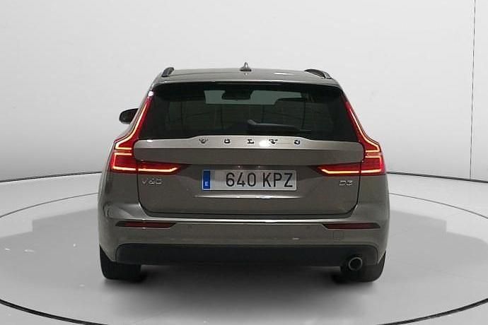 Usado Volvo V60 Momentum 150 CV (110 kW) 2018 Familiar