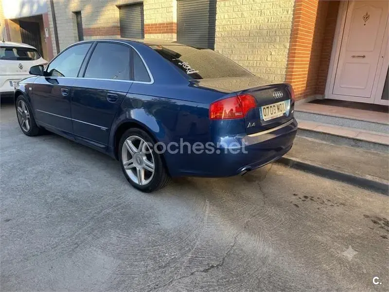 Usado Audi A4 S-Line 170 CV (125 kW) 2007 Azul Berlina