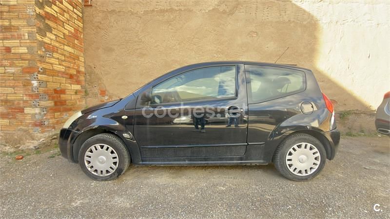 Usado Citroën C2 Furio 75 CV (55 kW) 2008 Negro Utilitario