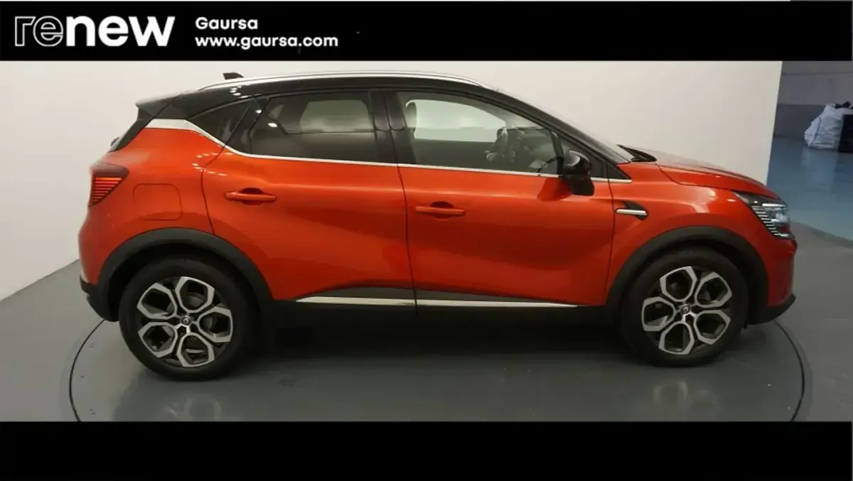 Usado Renault Captur Zen 140 CV (102 kW) 2021 Negro SUV