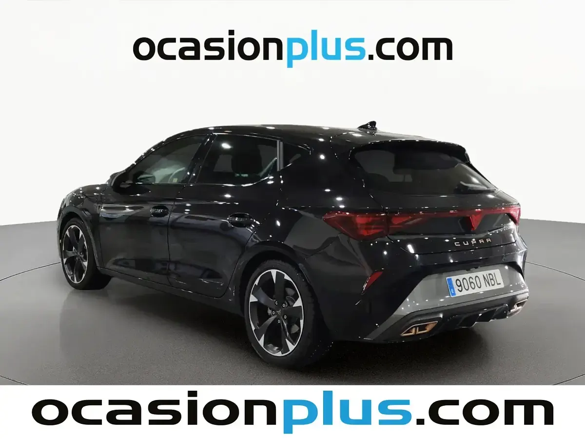 Usado Cupra Leon 204 CV (150 kW) 2025 Negro Berlina