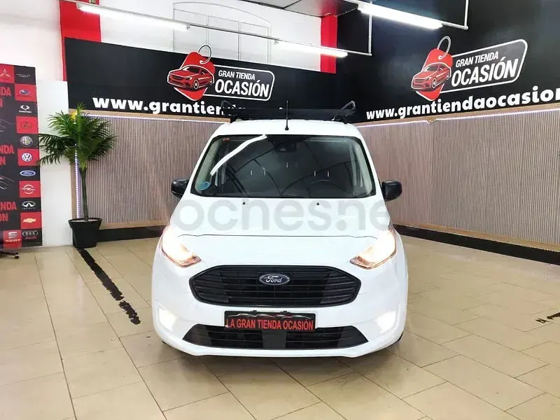 Usado Ford Tourneo Connect Trend 120 CV (88 kW) 2021 Blanco Monovolumen