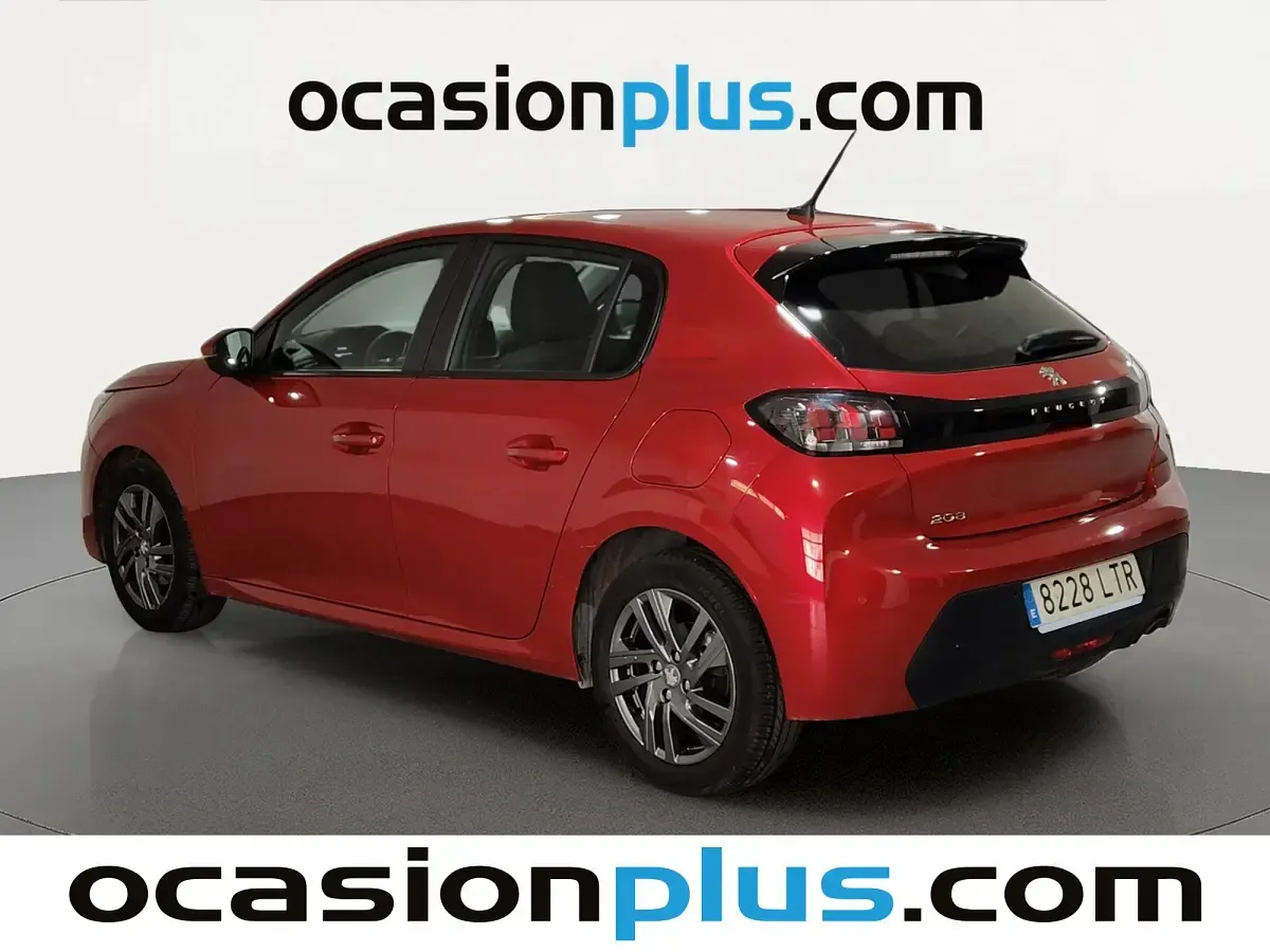 Usado Peugeot 208 Active 100 CV (73 kW) 2021 Rojo Utilitario