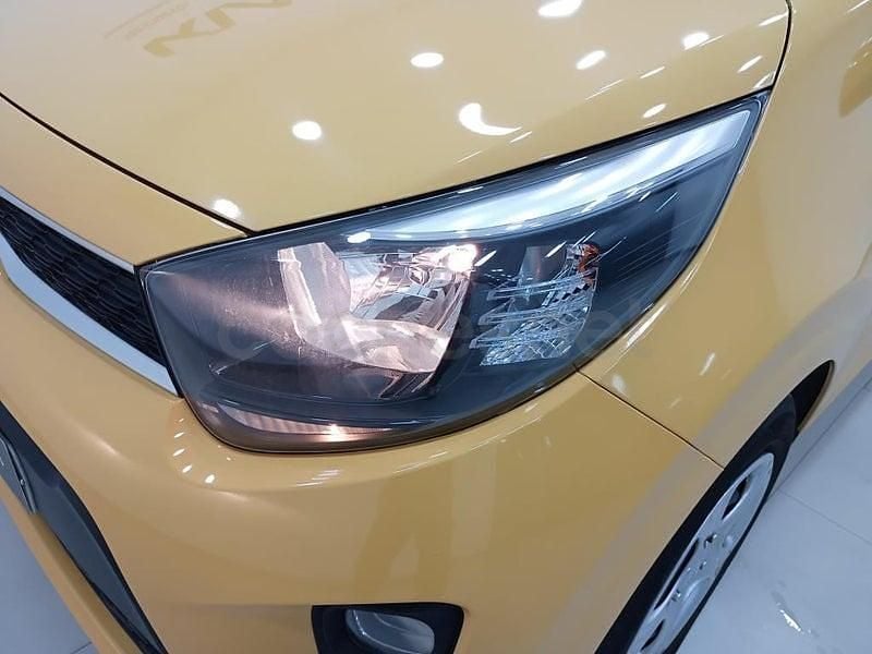 Usado Kia Picanto 63 CV (46 kW) 2024 Negro Utilitario