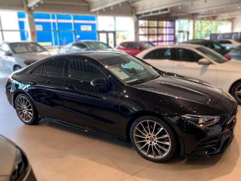 Usado Mercedes CLA200 150 CV (110 kW) 2020 Negro Coupe