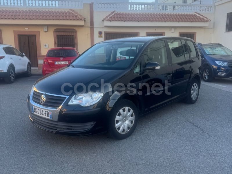 Negro Usado 2008 VW Touran Edition Monovolumen | 6999 € (Precio justo) - Imagen 1/4