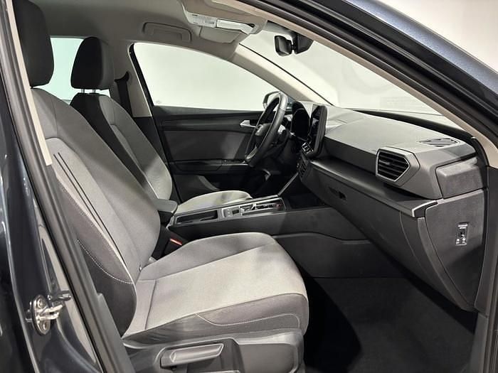 Usado Seat Leon Style 116 CV (85 kW) 2025 Gris