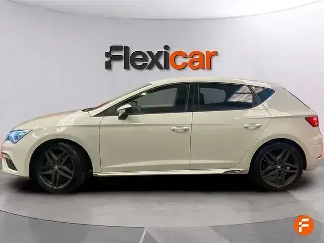 Usado Seat Leon FR 150 CV (110 kW) 2020 Blanco