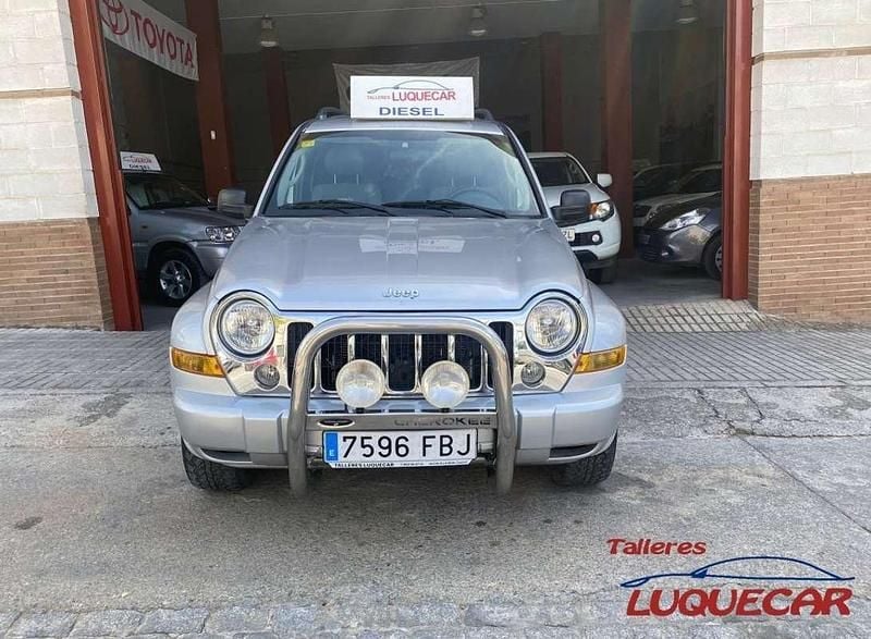 Usado Jeep Cherokee 162 CV (119 kW) 2006 Gris SUV