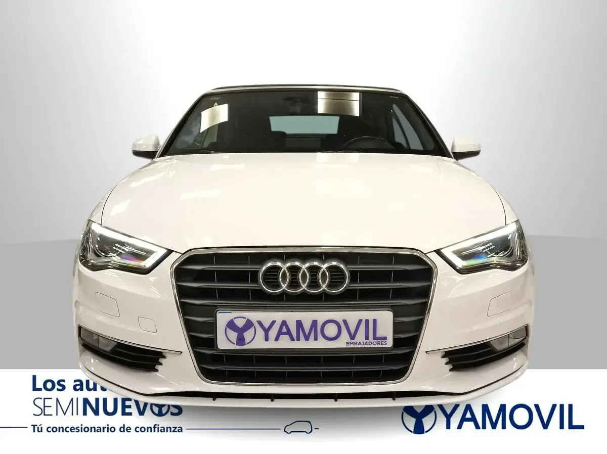 Usado Audi A3 Ambition 110 CV (80 kW) 2015 Blanco Descapotable