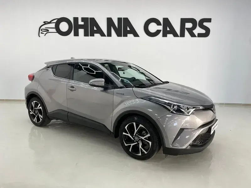 Usado Toyota C-HR Advance 122 CV (89 kW) 2020 Gris / plata SUV