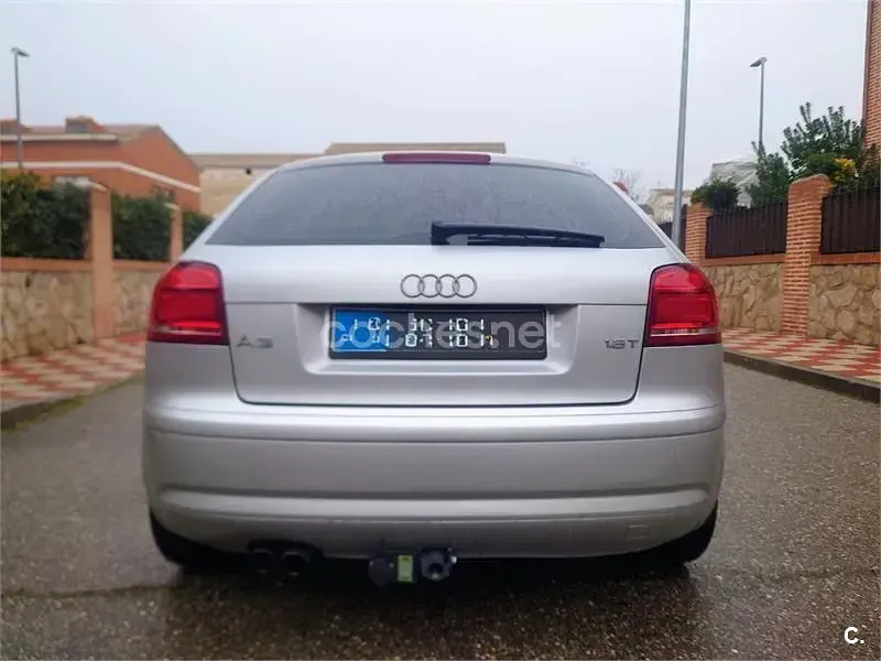 Usado Audi A3 Ambiente 160 CV (117 kW) 2007 Gris / plata Utilitario