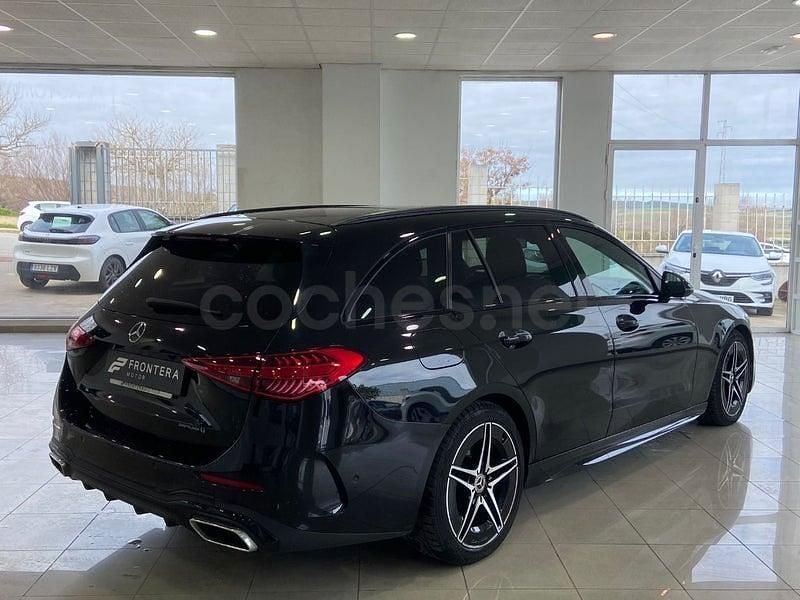 Usado Mercedes C200 163 CV (119 kW) 2022 Negro Familiar