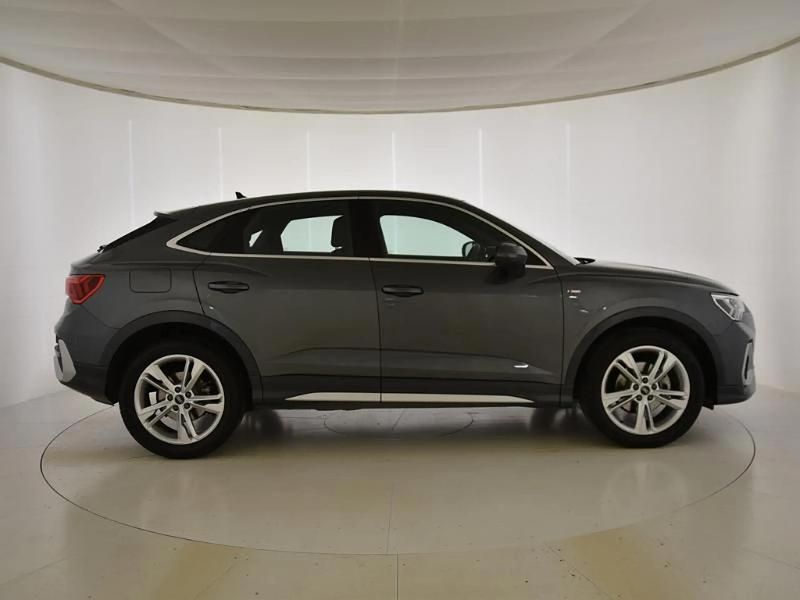 Usado Audi Q3 Sportback S-Line 150 CV (110 kW) 2022 Gris/plata SUV