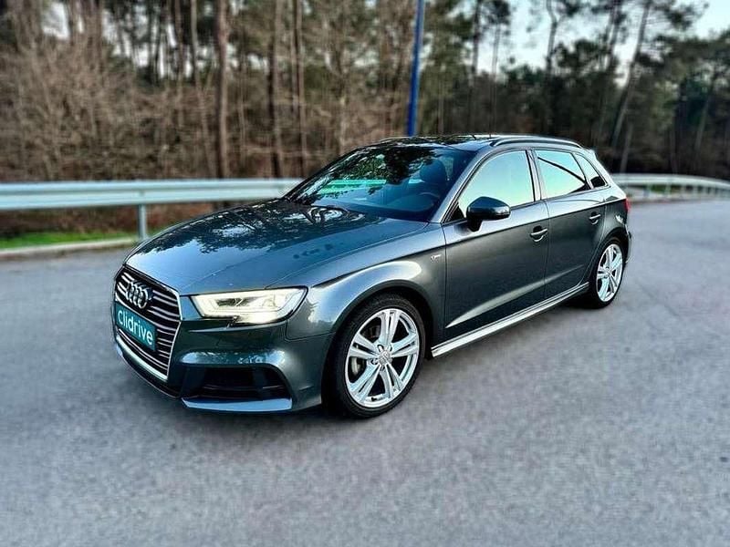 Usado Audi A3 Sportback S-Line 116 CV (85 kW) 2020 Gris Utilitario