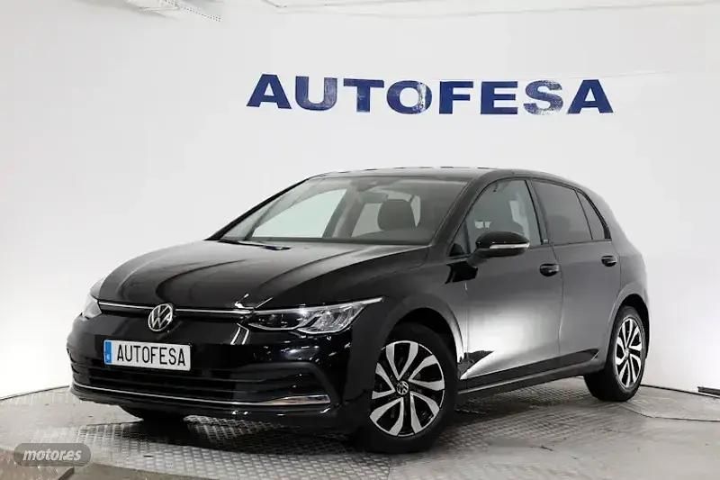 Negro Usado 2021 VW Golf VIII Advance | 20.850 € (Buen precio) - Imagen 1/4